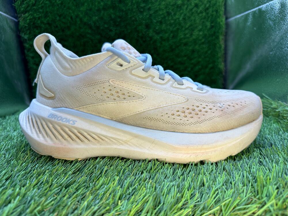 Brooks Glycerin 23 1204651B198 Athletic Sneaker Womens 7B Beige Knit Jogging Gym